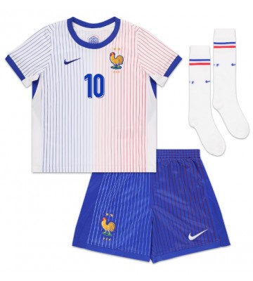Frankrig Kylian Mbappe #10 Udebanetrøje Børn EM 2024 Kortærmet (+ Korte bukser)